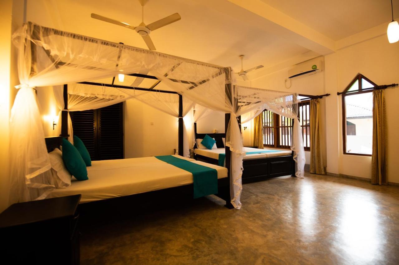 International Beach Hotel & Restaurant Hikkaduwa Eksteriør billede