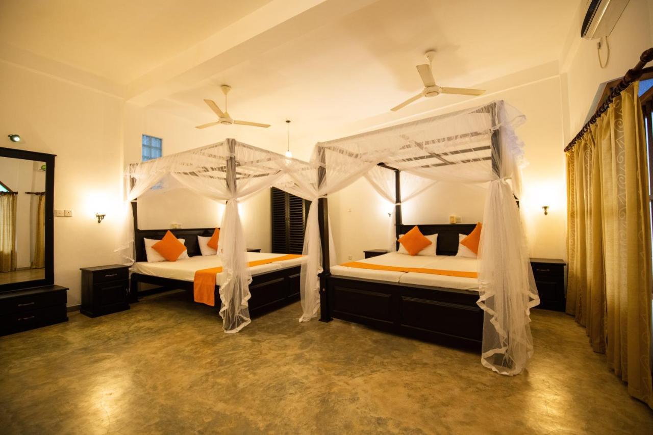 International Beach Hotel & Restaurant Hikkaduwa Eksteriør billede