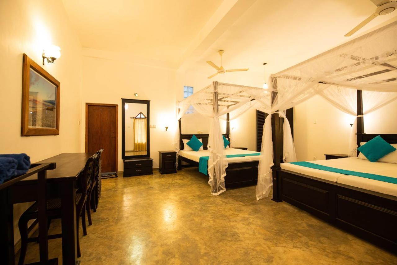 International Beach Hotel & Restaurant Hikkaduwa Eksteriør billede