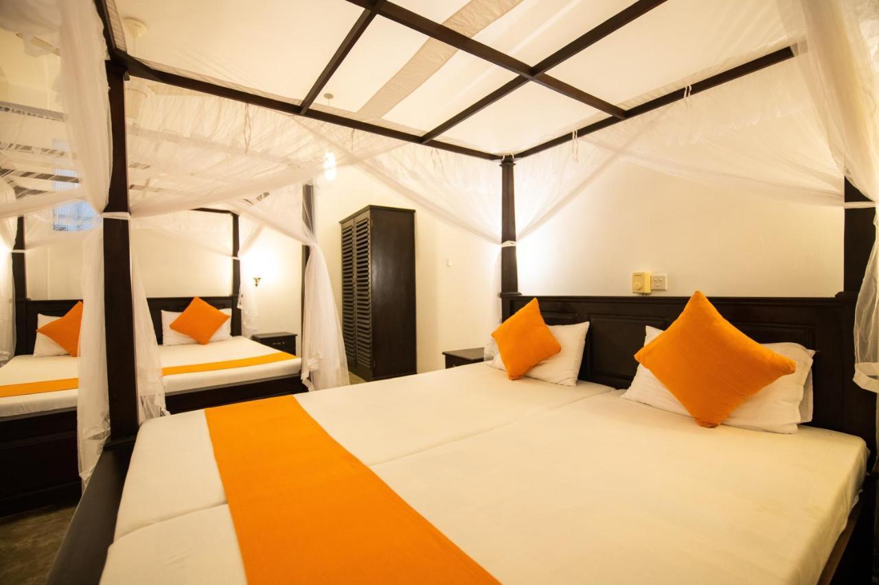 International Beach Hotel & Restaurant Hikkaduwa Eksteriør billede