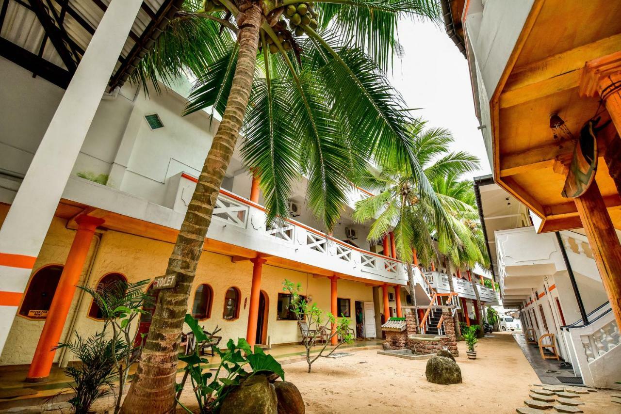 International Beach Hotel & Restaurant Hikkaduwa Eksteriør billede