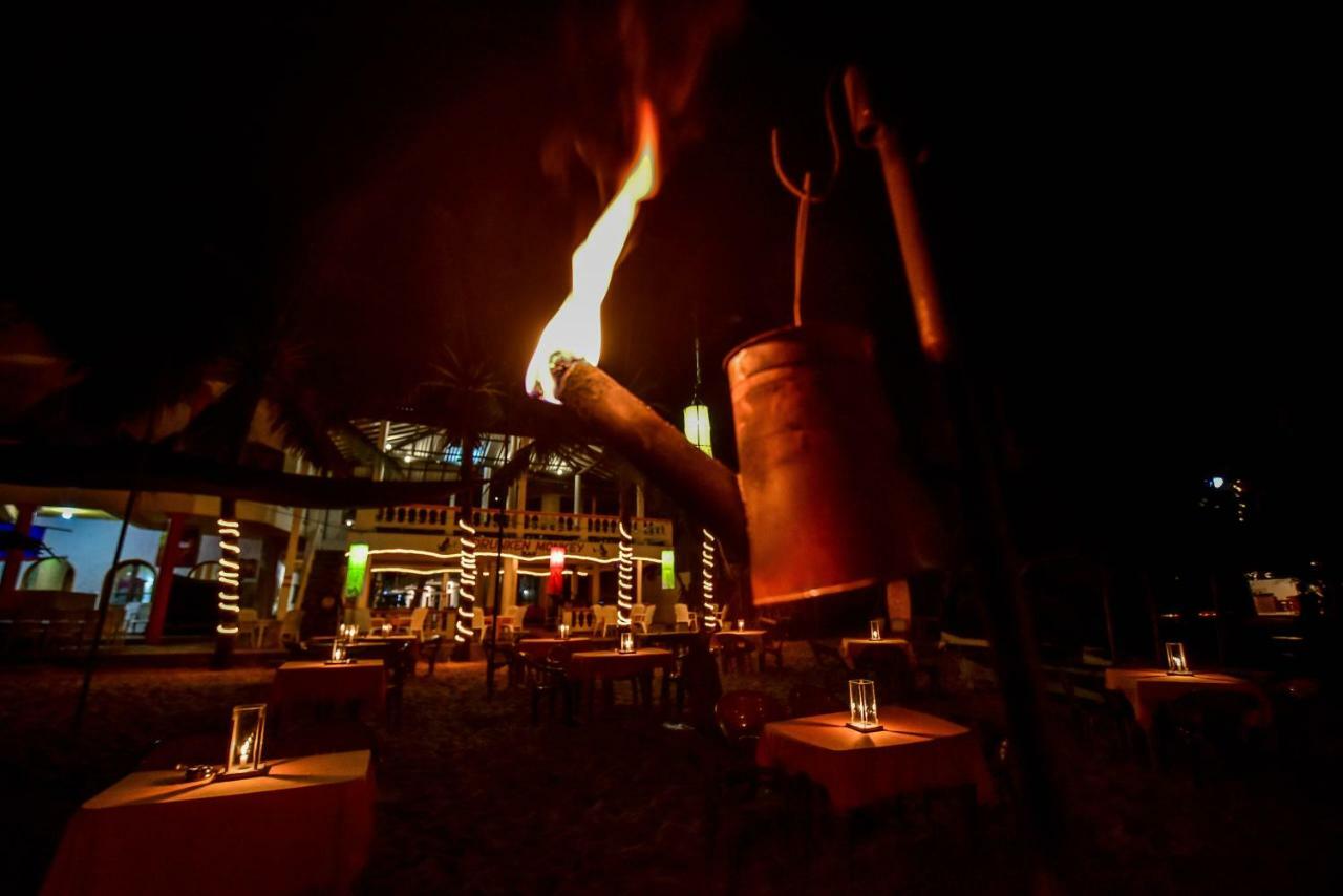 International Beach Hotel & Restaurant Hikkaduwa Eksteriør billede