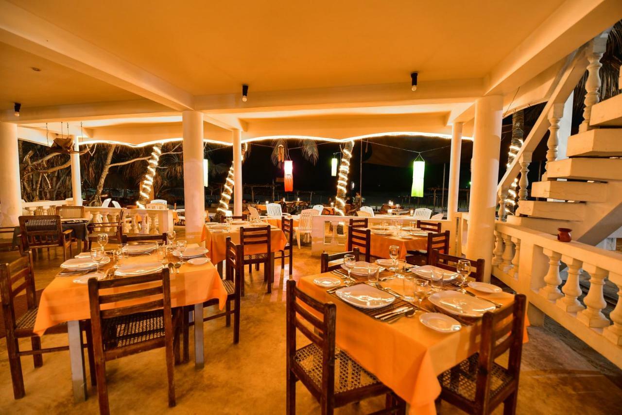 International Beach Hotel & Restaurant Hikkaduwa Eksteriør billede
