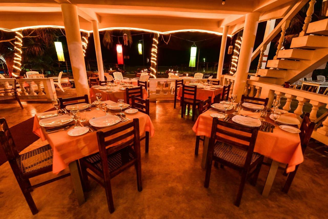 International Beach Hotel & Restaurant Hikkaduwa Eksteriør billede